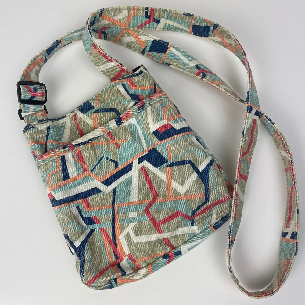 KAVU Crossbody Bag Womens OS Keeper Multi Geometric Canvas EUC